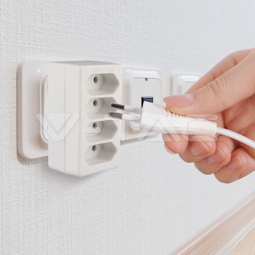 4 Outlet Adapter 2.5A White Label Poly Bag - 8