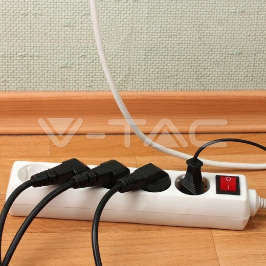 Enchufe 5 tomas con interruptor y cable 5m - 10