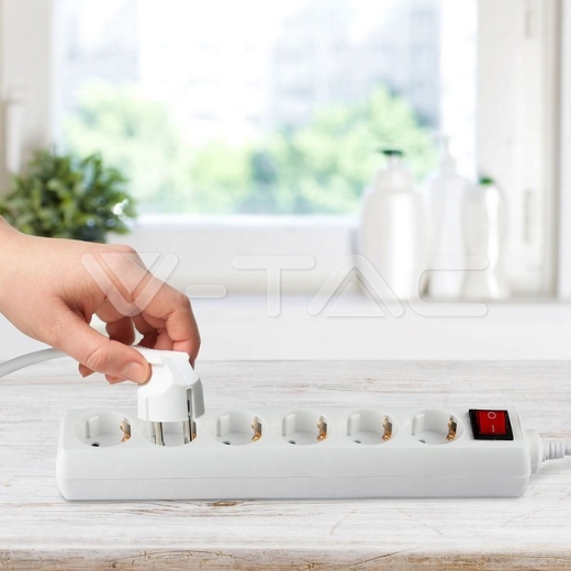 Enchufe 6 tomas con interruptor y cable 5m - 11