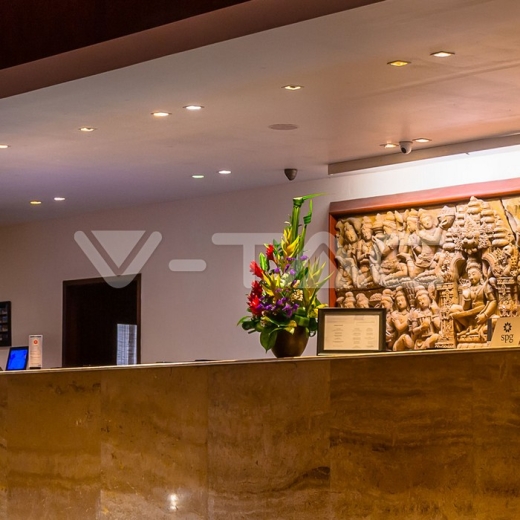 GU10 Fitting Gypsum Designer Ceiling Movable White Bottom Square - 5