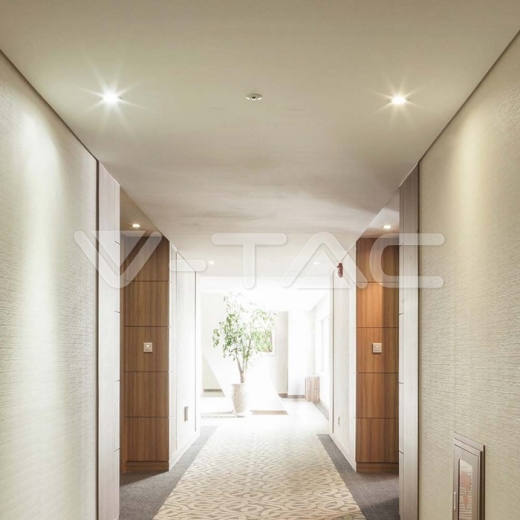 GU10 Fitting Round White Frame with White Reflector - 5