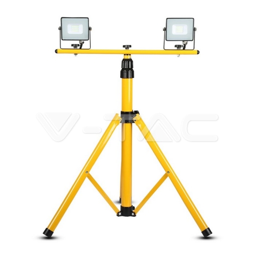 Tripod para Proyectores - 3